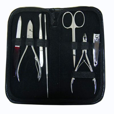 Body Toolz Deluxe Manicure/Pedicure Kit