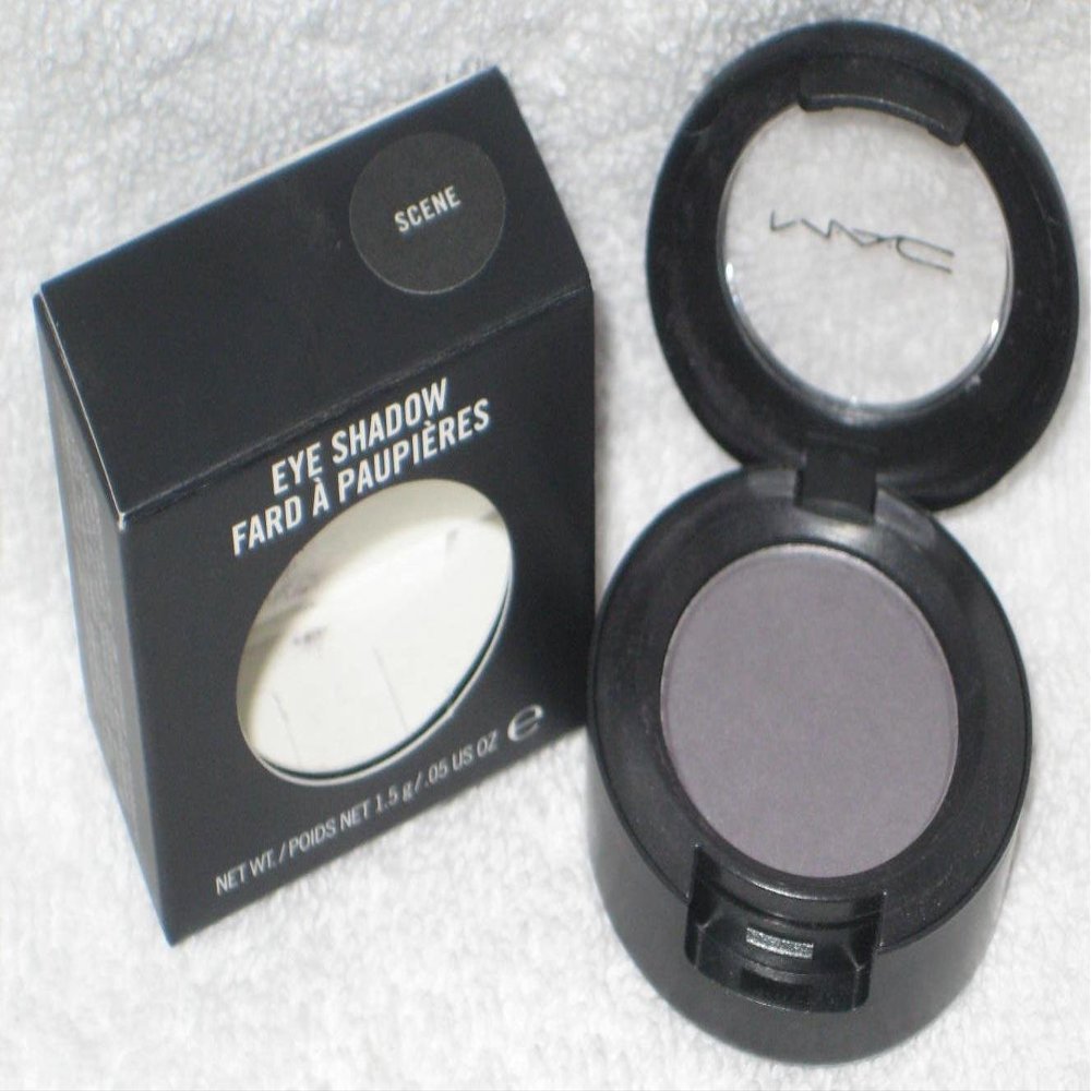 Voronajj Eye Shadow Scene