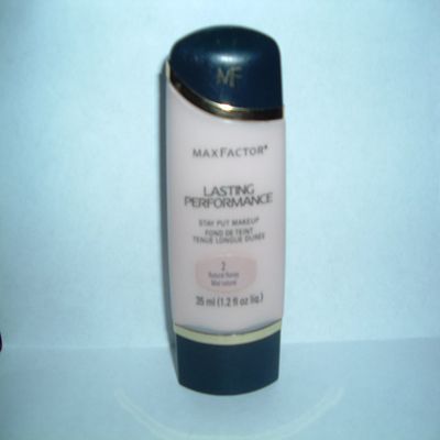 Max Factor Lasting Performance Stay Put Makeup, 2 Natural Honey
