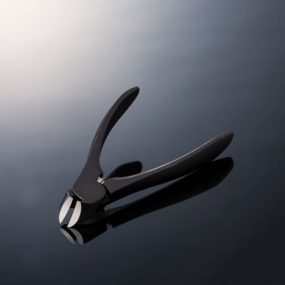 Suwada. Black Nail Clippers S. Made in Japan