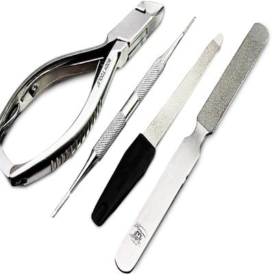 4 Piece Manicure and Pedicure Set. Made from 100% Stainless Steel with Crome Finishing Perfectly Suitable for All Types of Nails