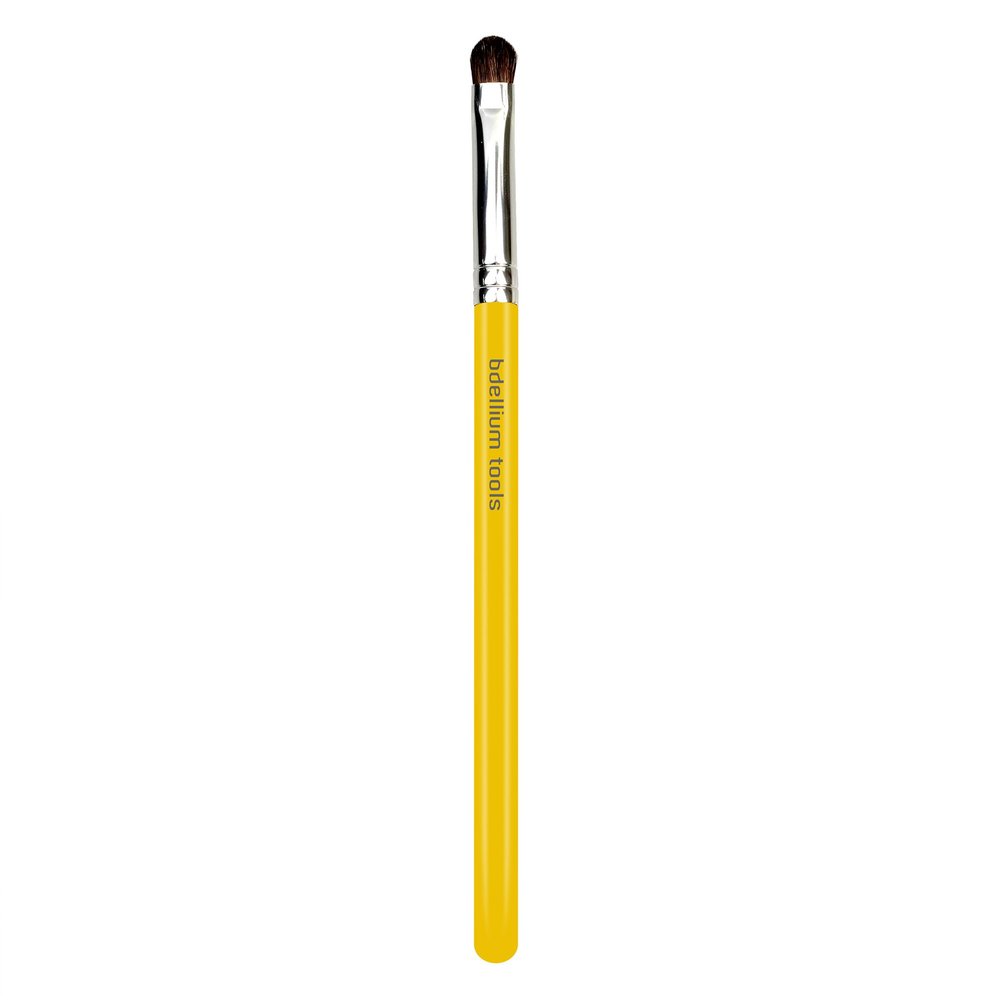 Bdellium Tools Professional Makeup Brush - Studio Series 772 Small Shader - With Mix of Soft Natural and Synthetic Fibers, For Precise & Quick Shading (Yellow, 1pc)