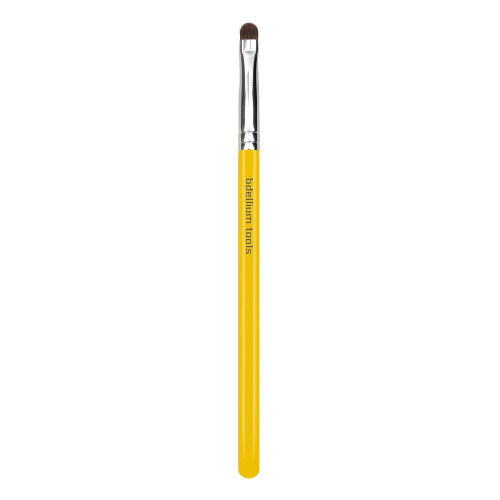Bdellium Tools Professional Makeup Brush - Studio Series 755 Smudge - With Mix of Soft Natural and Synthetic Fibers, For Creating the Soft, Smoky Eyes (Yellow, 1pc)