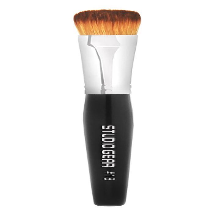 #18 CONCEALER