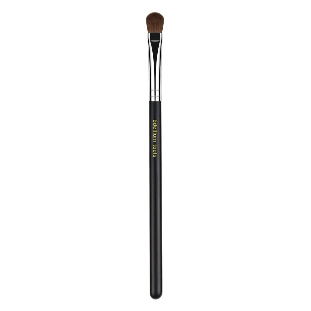 Bdellium Tools Professional Makeup Brush - Maestro Series 777 Shadow - With Soft Natural Fibers, For Applying Shadow (Black, 1pc)