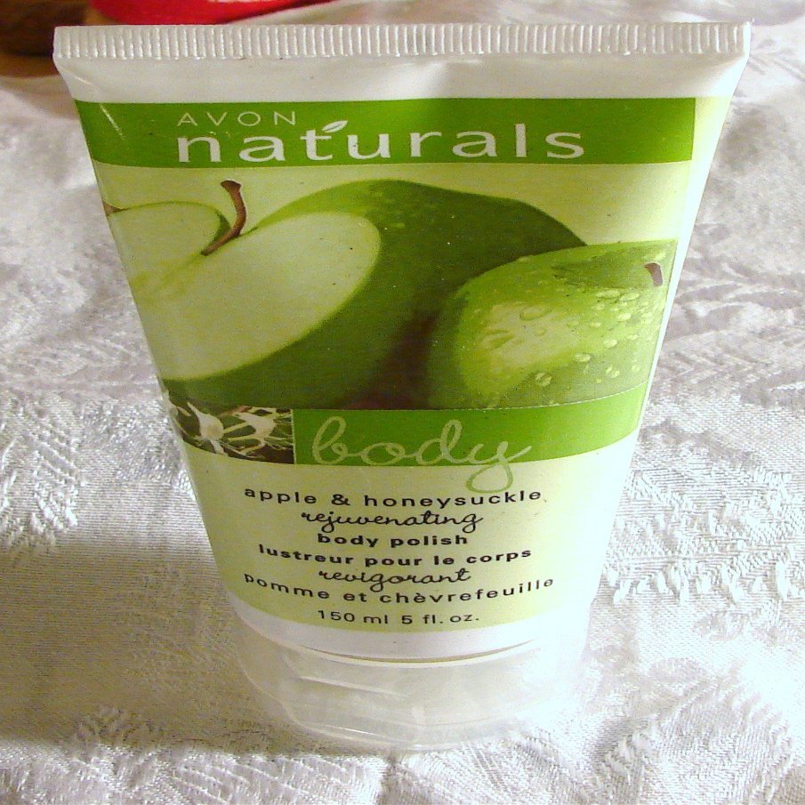 AVON NATURALS APPLE & HONEYSUCKLE REJUVENATING BODY POLISH 5 FL OZ