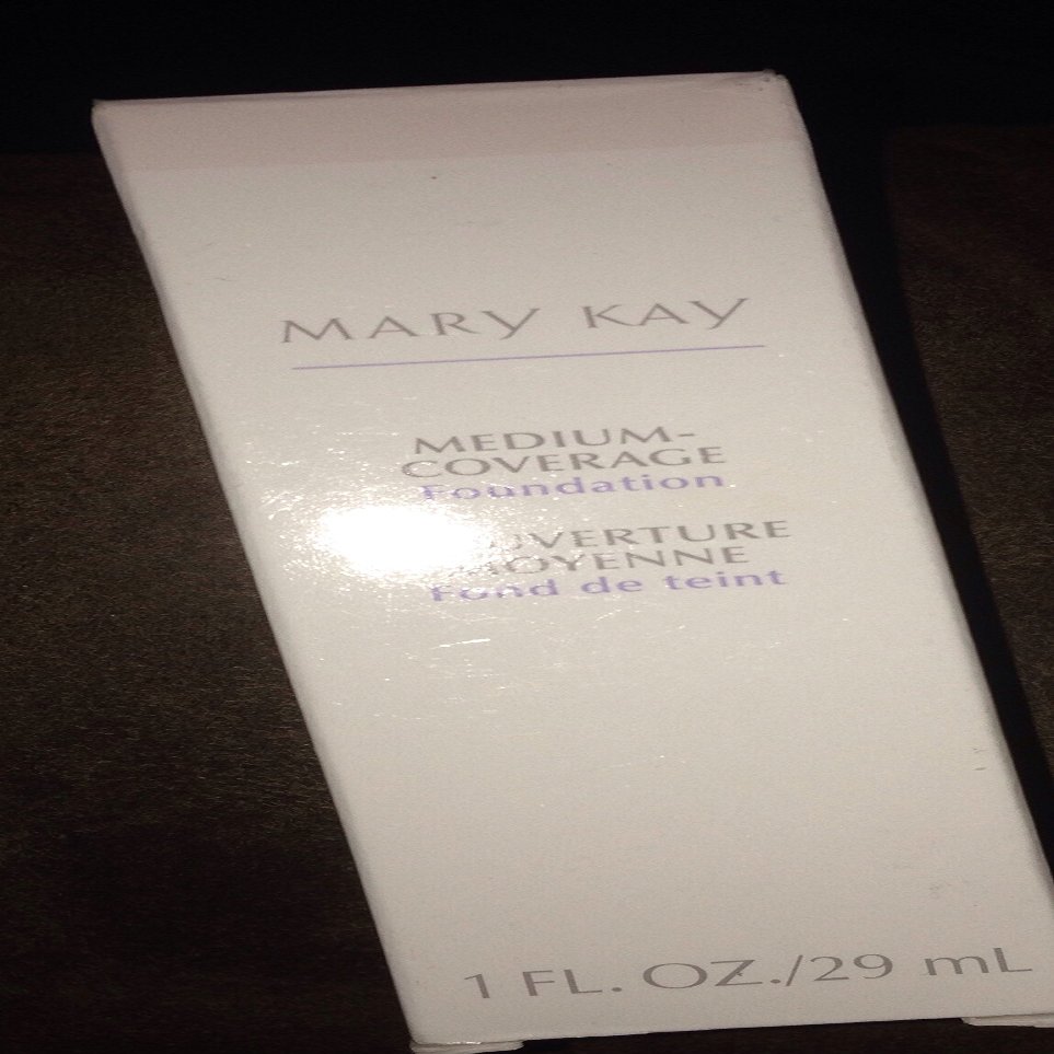 Mary Kay Medium Coverage Foundation Bronze 500