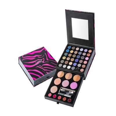 Cameo Cosmetics Makeup Kit, Black