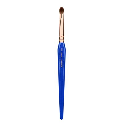 Bdellium Tools Professional Makeup Brush - Golden Triangle 772 Small Shader - With All Vegan and Soft Synthetic Fibers, For Precise & Quick Shading (Blue, 1pc)