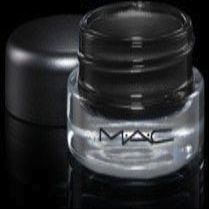 MAC Chromaline Black Black