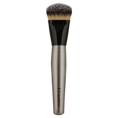 #03 Foundation Brush