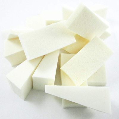 32 Makeup Cosmetic Wedge Triangle Facial Sponge Applicator White Foam Wedges
