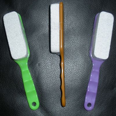 3 pcs/Set Pumice Stone on a Stick for Pedicure Foot Care Scrub (Set of 3)