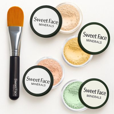 CONCEALER & CORRECTOR KIT with BRUSH (20 gram Sifter Jars) Mineral Makeup Set Bare Skin Matte Powder (Light Shade Mineral Concealer, Pink Bisque Concealer, Green Corrector, Yellow Corrector)