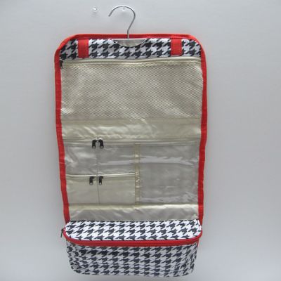 25" Women's Hanging Cosmetic Bag (Houndtooth Red)