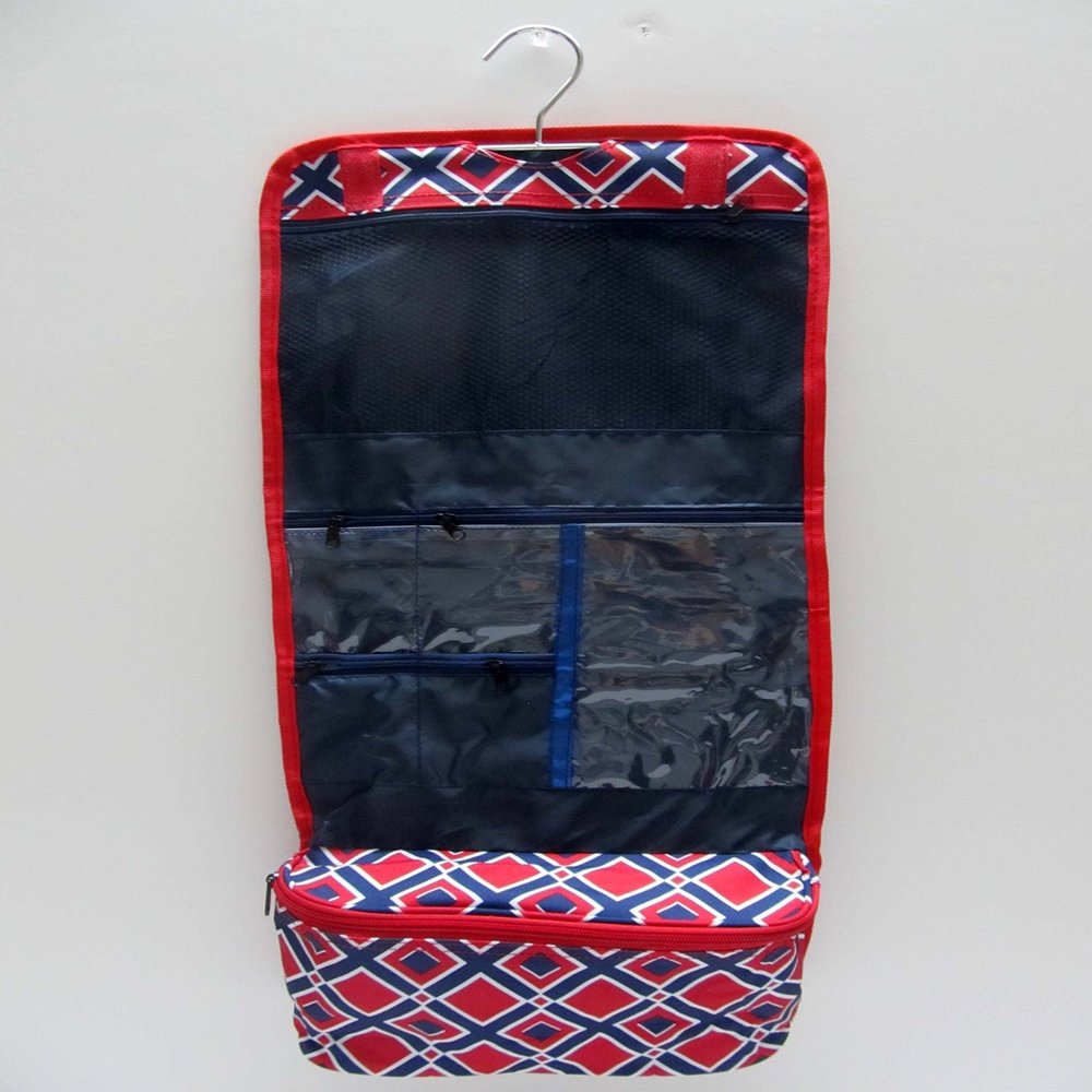 25" Women's Hanging Cosmetic Bag (Diamond Red)