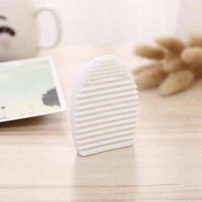 1PC Makeup Brush Washing Cleaner Scrubber Board Brushe Egg Cosmetics Brushes Clean Tools (White)