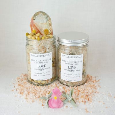 LOVE Champagne & Jasmine Himalayan Soaking Salt with Silk Amino Acids