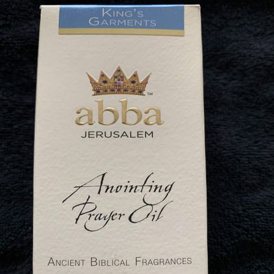 Anointing Oil-King's Garments -1/2 oz