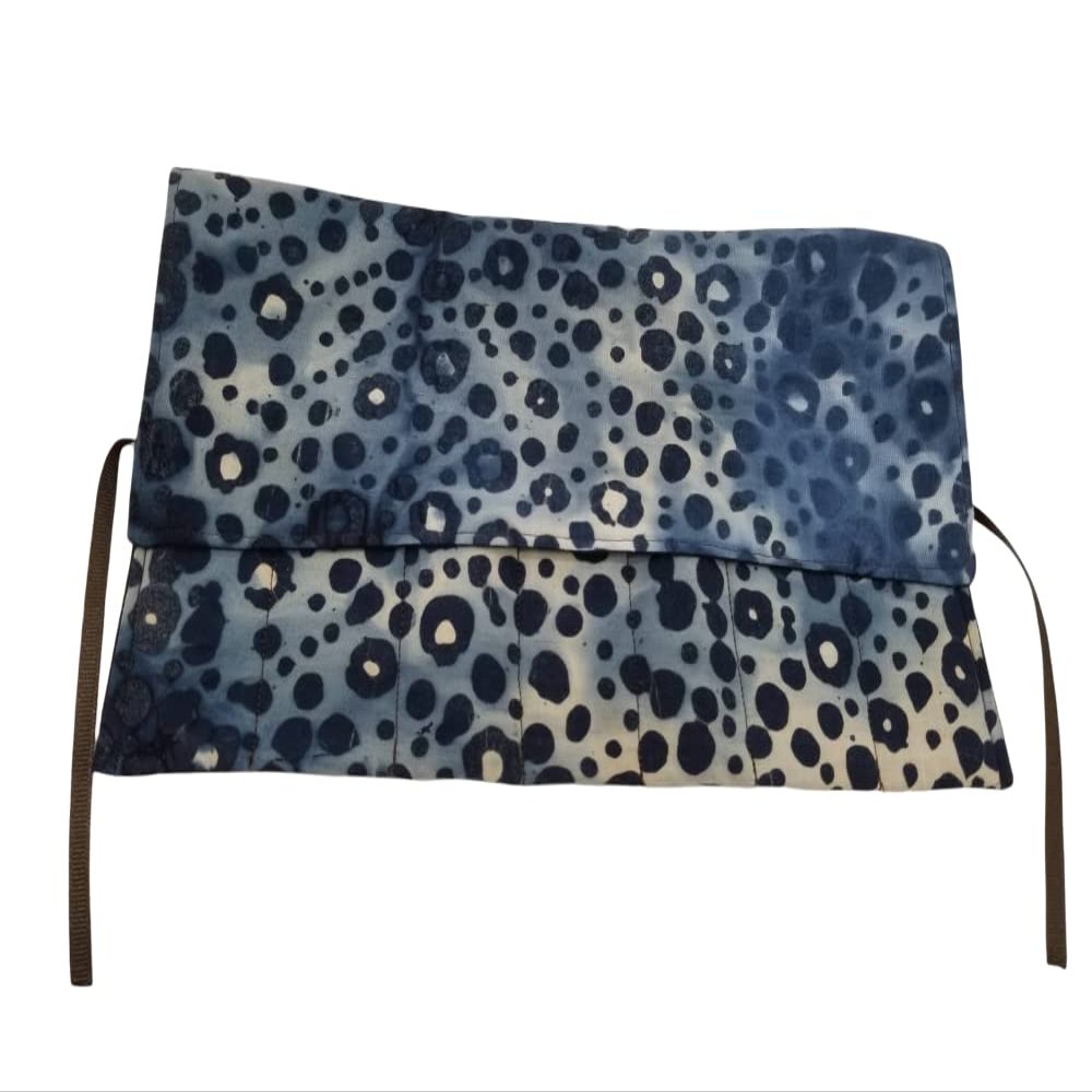 Blue & Cream Dotted Batik Straight Edge Razor Storage