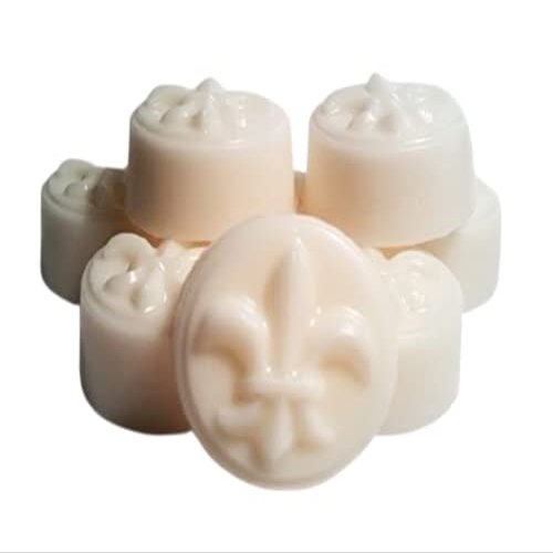 8 Pc Honeysuckle Scented Guest Soaps Fleur de Lis Medallionswith Gift Bag