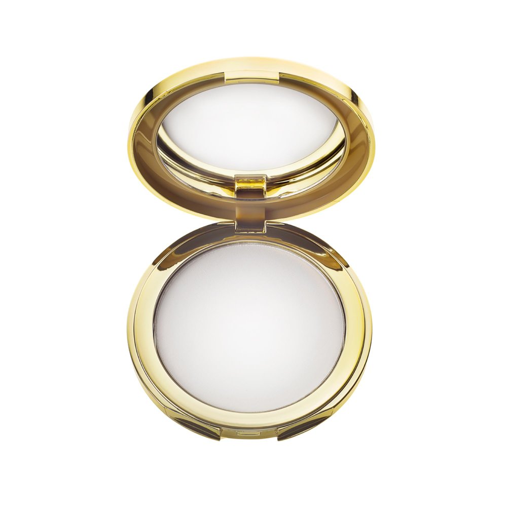 Westmore Beauty 3-in-1 Photo Finishing Powder Translucent Pressed Powder Blurs Pores, Controls Shine & Sets Makeup for a Flawless, Matte Finish Lightweight Formula in Universal Shade 0.26 oz
