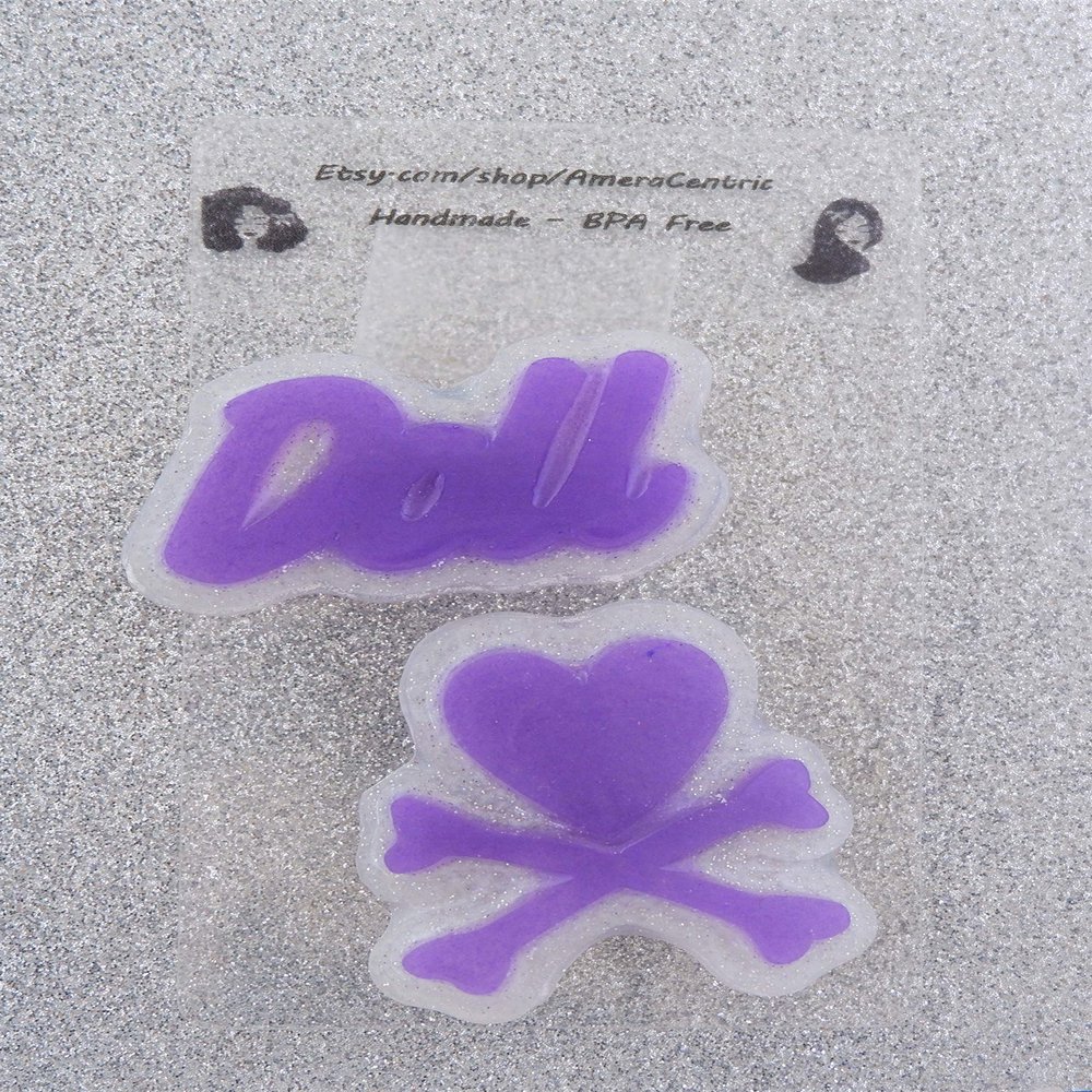 Doll/Heart & Crossbones