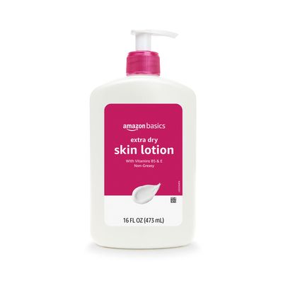 Amazon Basics Body Lotion For Dry Skin with Vitamins B5 & E, Clean Scent, 16 fl oz (Previously Solimo)