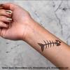 Azeeda 4 x 'Fish Bone' Temporary Tattoos - Water Resistant, Skin-Safe, Non-Toxic Transfers, Mixed Sizes (TO00010762) view 2