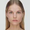 Este Lauder Re-Nutriv Ultra Radiance Liquid Foundation SPF 20 | Luxurious, Hydrating, Long-Wearing, 1 Fl Oz, 3N1 Ivory Beige view 3