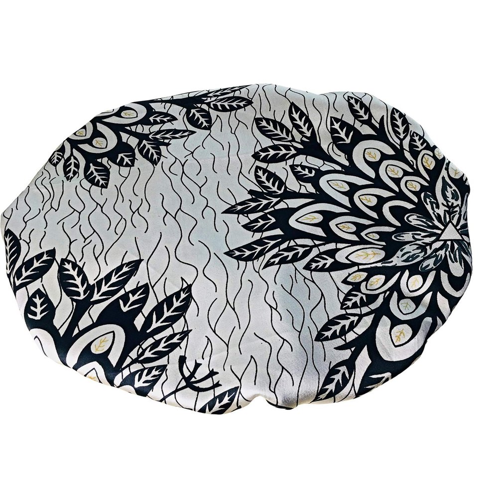 2Chique Boutique Women's African Ankara Print Satin Bonnet Multi Color Patterns (White/Black, Large)