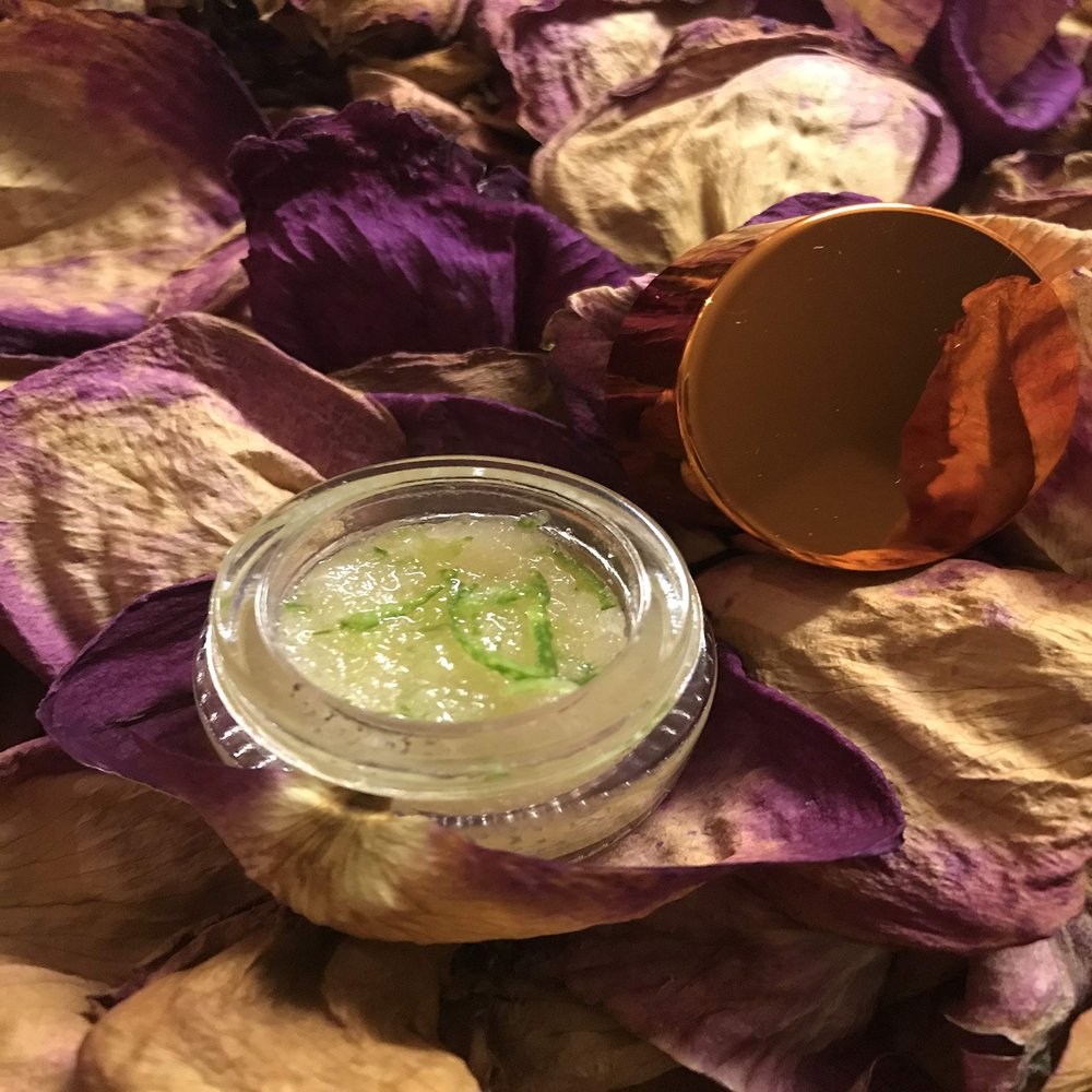 Belles&Beaus Organic Sea Salt and Sugar Lip Exfoliator
