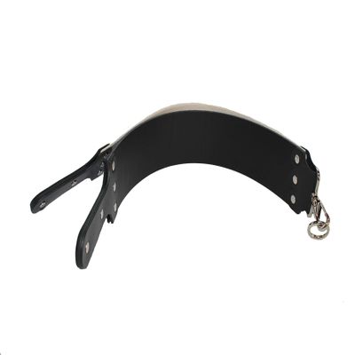 Mountain Mike black Bridle Shaving Strop with 6 piece latigo handle