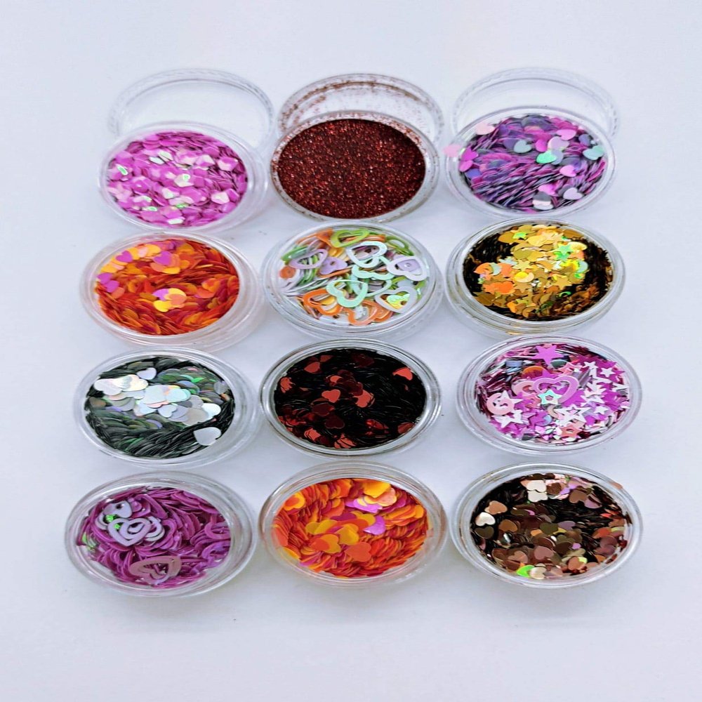 Valentine Day Corazones Charola Glitter 12 Different 1/8oz Each Heart Shape Glitter