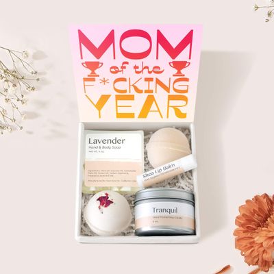 Dear Ava Spa Gifts for Women - Organic Self Care luxury Anti Stress Relaxing Bath and Body Kit Set Basket Box for Her with Heartfelt Card - Birthday Holiday Mothers Day Gifting Idea for Mom