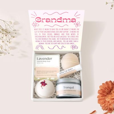 Dear Ava Spa Gifts for Women - Organic Self Care luxury Anti Stress Relaxing Bath and Body Kit Set Basket Box for Her with Heartfelt Card - Memorial Gift for Grandma