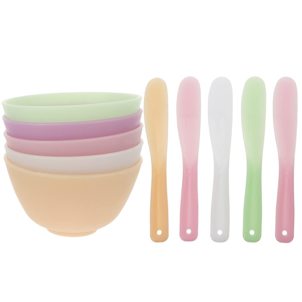 Beaupretty 5pcs Mini Silicone Mask Bowls Makeup Spatulas Random Color Face Mask Tools for Easy Application Mixing Easy to Clean for Home Use