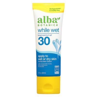 Alba Botanica, Sunscreen Lotion While Wet SPF 30, 3 Fl Oz