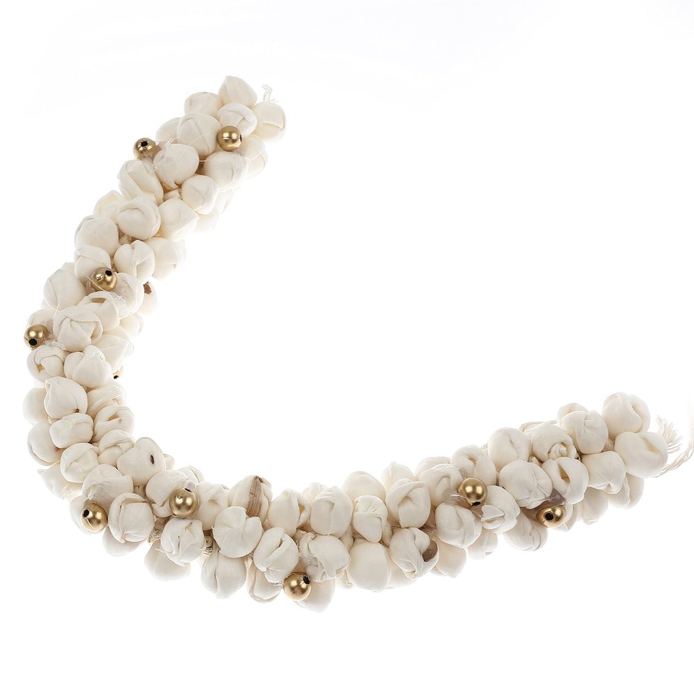 Aakarshana Jewels hair accessory Indian traditional hair flowers for buns and braids looks like natural flower