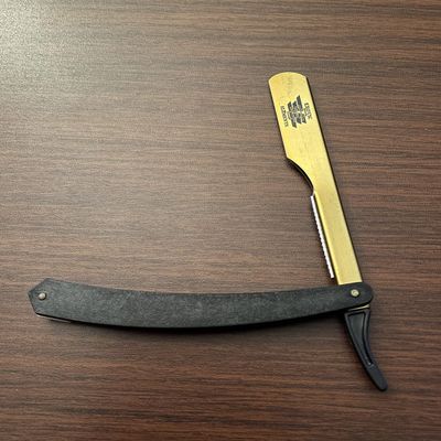 Barber Shaving Razor Lightweight Stainless Steel Pro Barber Straight Edge Razor Knife Black and Gold