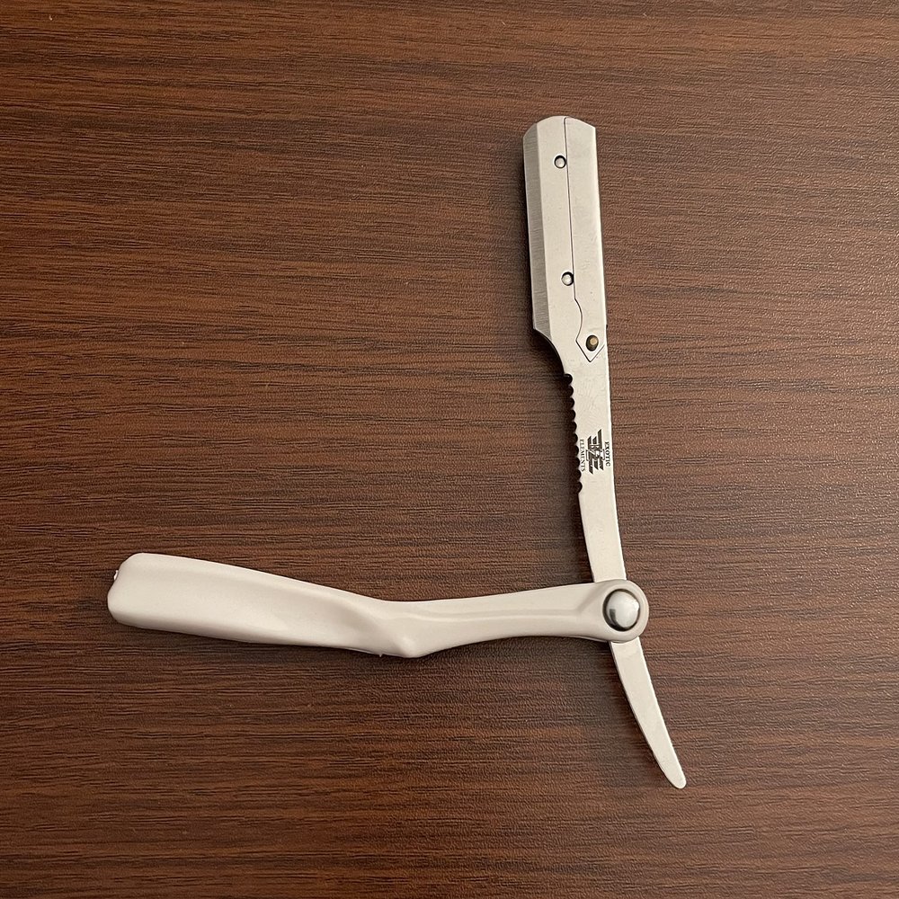 Cool Designed Handle Barber Shaving Razor White and Silver Lightweight Stainless Steel