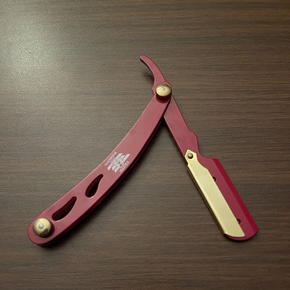 Gold and Red Exclusive Edition Straight Edge Razor Hair Cutting Shape-Up Shaving and Grooming Razor Knife