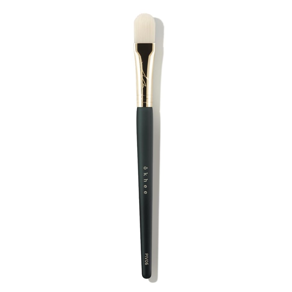 [SOO ADOR] okhee Wide Concealer & Detail Base Brush PIV06 - Perfect for Seamless Concealer Application and Base Detailing | Designed by K-Pop Makeup Artist Seo Ok | Makeup Brush Base Brush