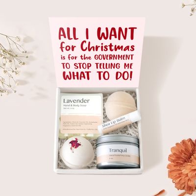 Dear Ava Spa Gifts for Women - Organic Self Care luxury Anti Stress Relaxing Bath and Body Kit Set Basket Box for Her with Heartfelt Card - Funny Christmas Gift