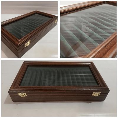 Collection freehand razor box