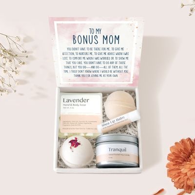 Dear Ava Spa Gifts for Women - Organic Self Care Luxury Anti Stress Relaxing Bath and Body Kit Set Basket Box for Her with Heartfelt Card - Birthday Holiday Mothers Day Gifting Idea for Mom