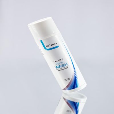 DR LABO'S Clarify Face Wash, exfoliating, excess Oil remover, removes Blackheads, Dead Skin and other Unwanted Debris from Skin. Soap-free gentle foaming cleanser 120ml