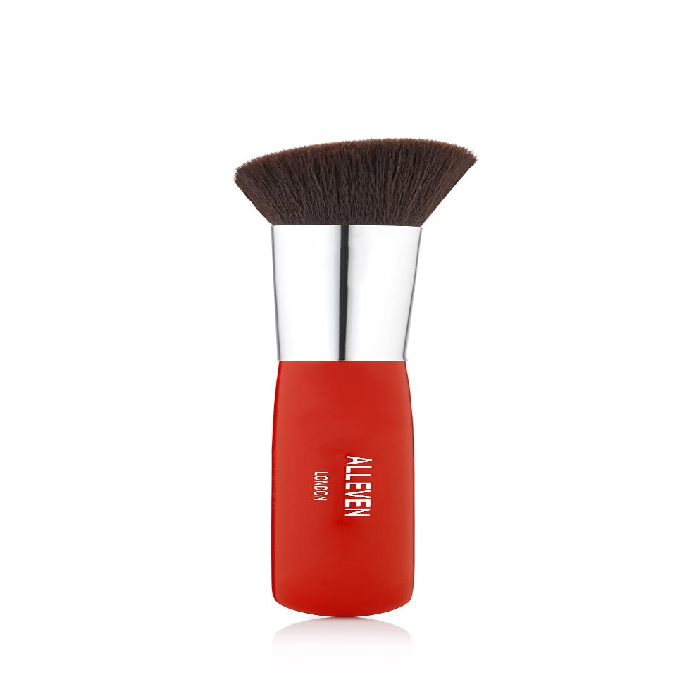 ALLEVEN Blur Brush  Angled Contouring Brush with Ultra-Soft Synthetic Bristles for Sculpting, Shaping & Foundation Application, Ideal for Jawline & Cheekbone Definition, 1 Count
