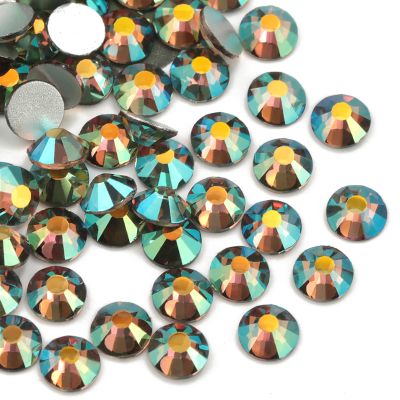 Dowarm 1440 Pieces SS16 Flatback Crystals, 4MM Flatback Crystal Rhinestones for Craft Nails Dance Costumes, Glass Flat Back Nail Crystals, Non Hotfix Rhinestones (SS16 / 4MM, Ghost Shiny)