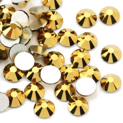 Dowarm 1440 Pieces SS16 Flatback Rhinestones, 4MM Glass Crystal Rhinestones for Craft Nails Dance Costumes, Flat Back Nail Crystals, Non Hotfix Rhinestone (SS16 / 4MM, Bright Gold)
